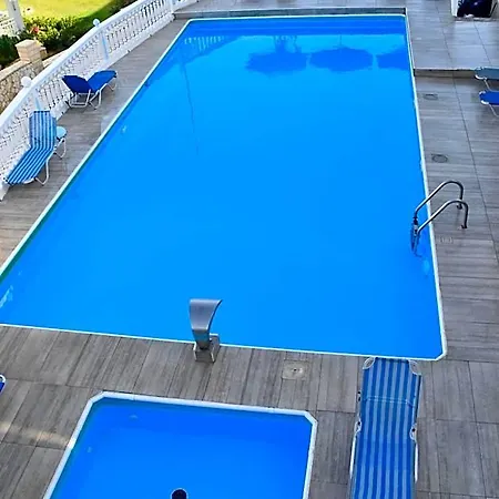 Clear Horizon Hotel 4*